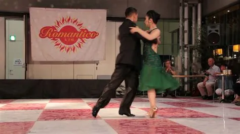  Xahid's Tokyo Tango:  A Night of Bollywood Beats and Unexpected Laughter